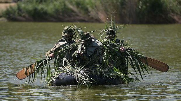 Дозволите...: Летња обука извиђача Војске Србије