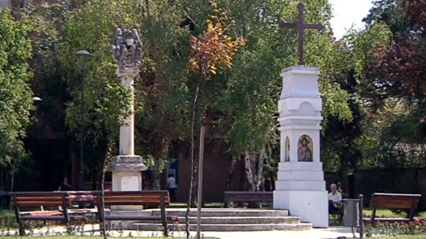 На три воде: Јутарњи програм из три студија