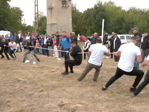 Прокупачкo Баце домаћин Михољских сусрета села