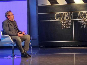 Заводљива телевизија - Креатори серија: ТВ серија Сиви дом