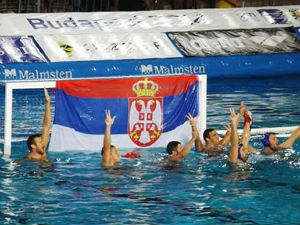  "Делфини" позлатили годину