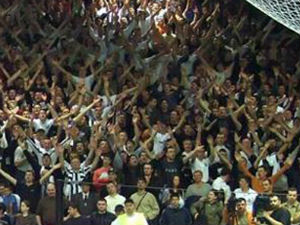 Партизан са навијачима на Галатасарај