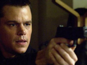 Акциони хероји непожељни на улицама Париза