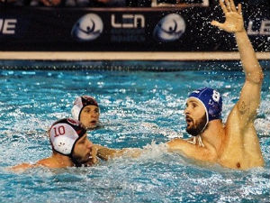 Раднички савладао мађарски Егер, Партизан поражен у Берлину