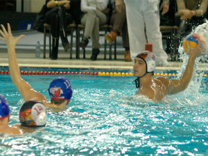 Звезда "потопила" Раднички у Крагујевцу, пораз Партизана