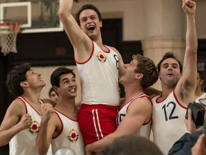 Овације за кошаркашке легенде на премијери „Бићемо прваци света“