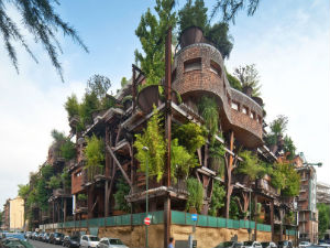 Зграда „направљена“ од 150 стабала