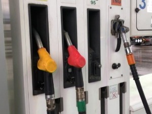 Вакцине "погурале" нафтне берзе, црно злато поскупљује упркос прогнозама