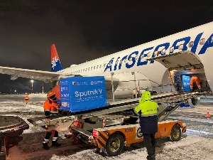 Још 50.000 руских вакцина стигло у Србију