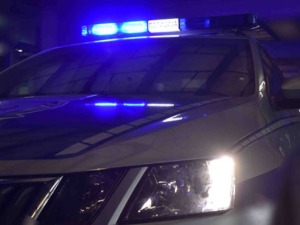 Пријава против тинејџерâ, сумња се да су ушли у откључан ауто па слетели с пута