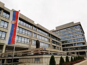 Одређен притвор службеници Министарства правде