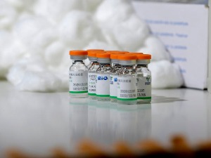 Кинески председник шаље Србији још 500.000 доза вакцина