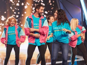 Плеши како мама каже