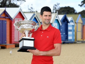 Да ли Новак улази у сјајну завршницу каријере док један дечак циља његов трон