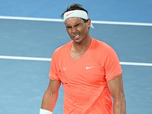 Нaдaл: Хвaлa нa пoзивници, aли нeћу игрaти у Дубaиjу