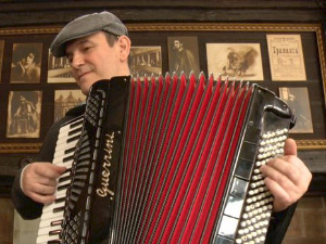 Да нам није...