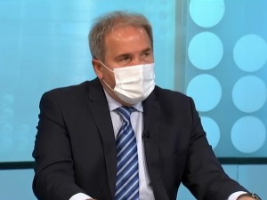 Апел из КБЦ Земун: Помозите себи да бисмо ми помогли вама, читаве породице леже по болницама