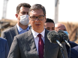 Вучић: Ситуација тешка, без вакцинације нам нема напретка