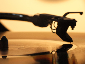  Игла на винилу - Сестре Ленон 