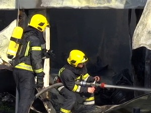 Зашто је теже угасити пожар у магацину него у стану