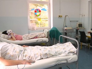 Од короне нема заштићених, чак ни међу бебама - све више малишана са упалом плућа