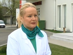 Мање болесника у болници у Батајници, али има много младих у тешком стању