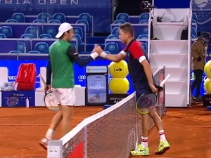 Крајиновић, теже него што се очекивало, савладао Траваљу