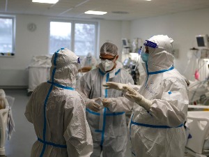 Колико се разликују протоколи лечења деце и одраслих од ковида