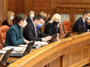 Влада Србије: Рок за пријаву вакцинисаних грађана за помоћ државе 15. јун