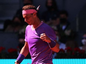 Надал убедљив против Карлоса Алкараза у Мадриду