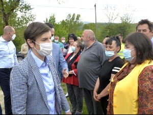Брнабићeва у Рајковићу: Колективни имунитет зависи од сваког од нас