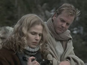 Иза црвених врата