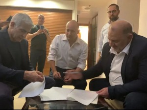 Крај Нетанјахуове ере, договор опозиције у Израелу о "влади јединства"