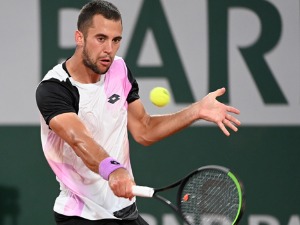 Ђере заустављен, Зверев иде у осмину финала Ролан Гароса