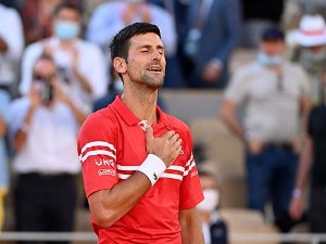 Ђоковић за РТС: Када човек јури историју, притисак је привилегија, обећавам да ћемо славити