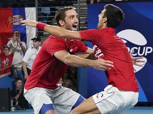 Ђоковић честитао Троицком крај играчке каријере