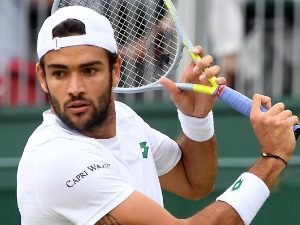 Беретини убедљиво до четвртфинала Вимблдона, Корда намучио Хачанова