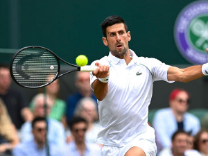 Ђоковић и Шаповалов други на програму у петак