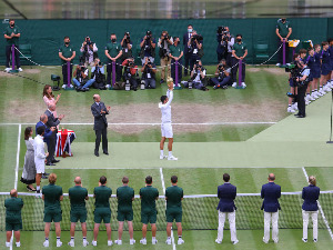 Ђоковић ускоро обара и рекорд Навратилове, Крајиновић опет други рекет Србије
