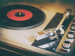 Игла на винилу - Предраг Ивановић 