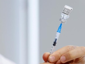 Уместо вакцине против ковида око 9.000 Немаца добило физиолошки раствор, ухапшена медицинска сестра