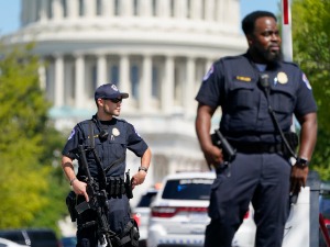 Ухапшен мушкарац који је претио бомбом код Конгреса САД