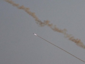 Израелски авиони бомбардовали положаје Хамаса у Гази