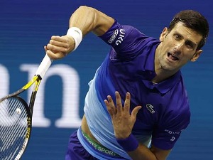 Ђоковић победом над Рунеом почео поход ка историјској титули 