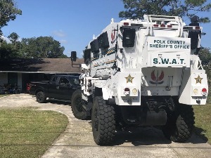 Мушкарац на Флориди убио четворо, међу којима мајку и дете