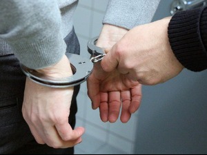 Ухапшен због сумње да је напао бившу супругу и сина у Лесковцу
