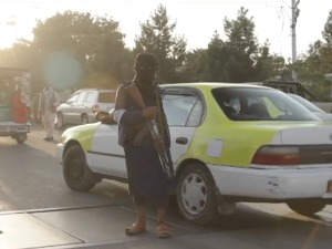 Репортер РТС-а открива како изгледа живот у Мазари Шарифу, граду у коме се само пет особа шета у фармеркама