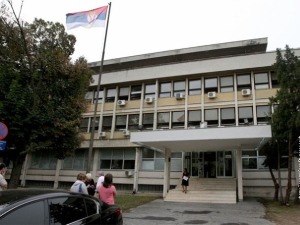 Тужилаштво тражи осам и по година затвора за сина и мајку због надрилекарства