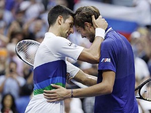 Медведев још једном одао почаст Ђоковићу