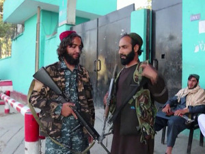 Талибани не одустају од строгог шеријата, границе су затворене, новац блокиран а храна не стиже